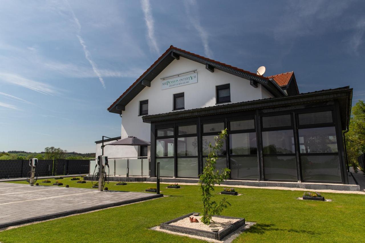 Seepension Ostertach - Am Leitgeringer See Tittmoning المظهر الخارجي الصورة